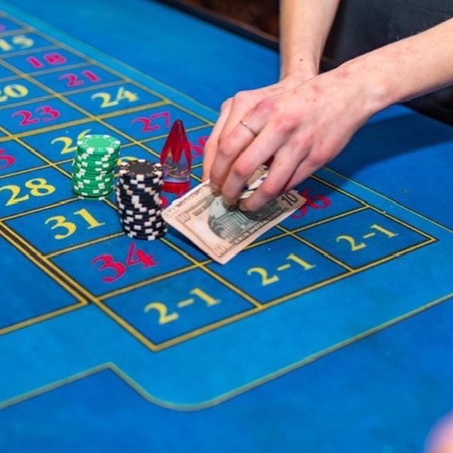 Tips voor het organiseren van een casino thema feest 